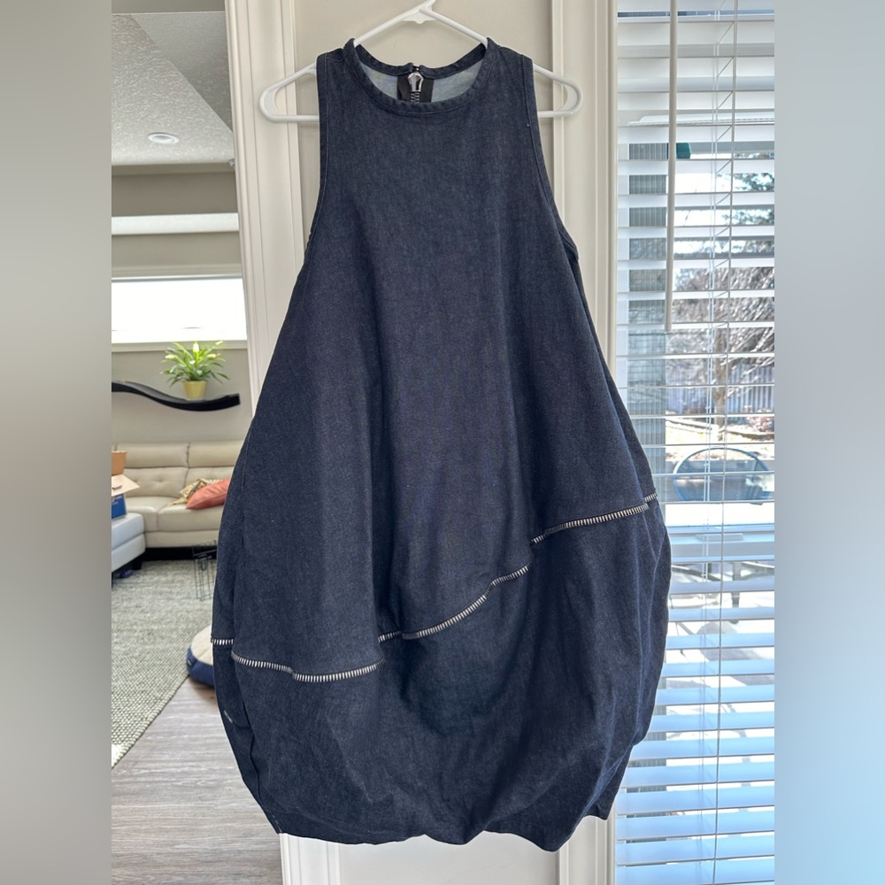 Never worn
